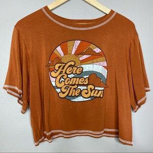 Here Comes the Sun Exposed Stitching Cropped Oversized Graphic Tee